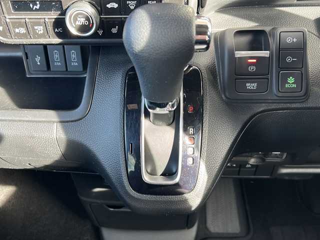 ホンダ Ｎ ＢＯＸ カスタム L コーディネートスタイル 静岡県 2022(令4)年 2.9万km プラチナホワイトパール 純正ナビ/CD/DVD/AM/FM/フルセグTV/ipod/SD/USB/Bluetooth/主要装備/・バックカメラ　/・両側パワースライドドア　/・シートヒーター　/・レーダークルーズコントロール　/・コーナーセンサー　/・スマートキー　/・レーンキープ　/・プッシュスタート　/・ホンダセンシング　/・ＥＴＣ　/・フォグランプ/・純正LEDライト/・衝突軽減システム/・オートライト/・チップアップシート/・横滑り防止装置