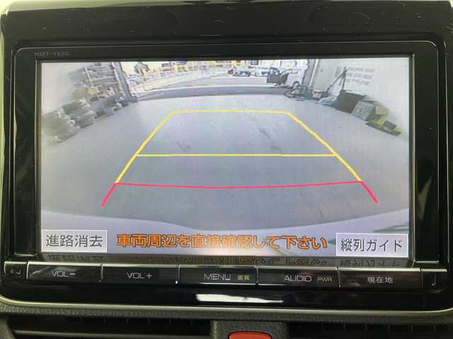 トヨタ ヴォクシー ハイブリッド V 愛知県 2014(平26)年 9.7万km ホワイトパールクリスタルシャイン 純正9型ナビ/・Bluetooth/・CD/DVD/・フルセグテレビ/純正フリップダウンモニター/衝突軽減ブレーキ/両側パワースライドドア/前後ドライブレコーダー/シートヒーター/LEDヘッドライト/アクセル踏み間違い防止/ETC