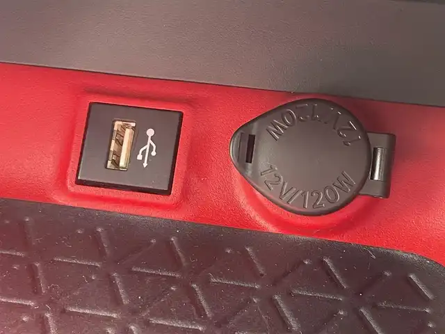 トヨタ ＲＡＶ４ HV アドベンチャー オフロードPKGⅡ 兵庫県 2024(令6)年 1.6万km アティチュードブラックマイカ ワンオーナー/保証書/取扱説明書/純正メモリーナビ/フルセグ/Bluetooth/全方位カメラ/クルーズコントロール/ETC２．０/BSM/ドライブレコーダー前後（SDカードなし）/スマートキー×２/レザーシート/パワーシート/純正アルミホイール/社外フロアマット/ドアミラーカバー（GORI GORI BLACK塗装）/HDMI入力端子