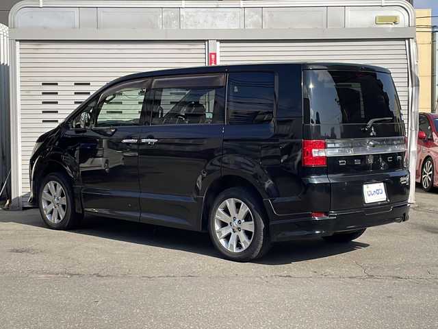 三菱 デリカＤ：５ ROADEST G Power P 道央・札幌 2012(平24)年 9.6万km 黒 (株)IDOMが運営する【じしゃロン札幌豊平店】の自社ローン対象車両になります。こちらは現金ご利用時の価格です。/自社ローンご希望の方は別途その旨お申付け下さい。/・ALPINE Vie-x088V 8インチ WVGA /  HDDナビ/・バックカメラ/・ETC/・フルセグTV/・リアフリップダウンモニター/・左右パワースライドドア/・クルコン/・パトルシフト/・スペアキーあり