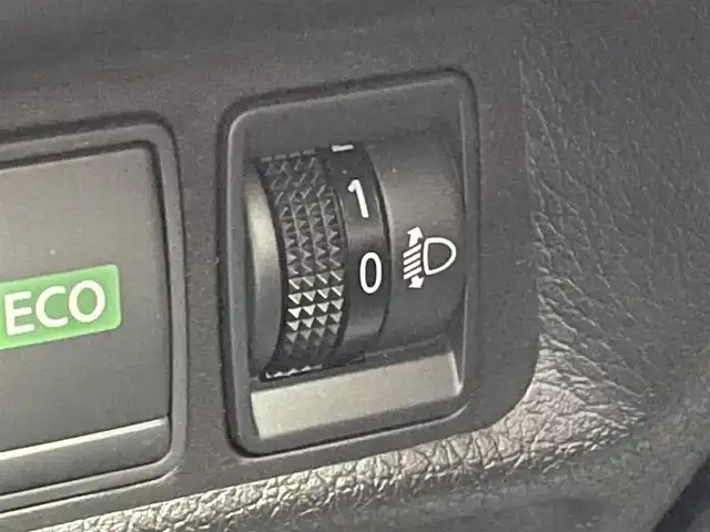 日産 エクストレイル 20X エマージェンシーブレーキ 群馬県 2014(平26)年 5.8万km ダイヤモンドブラック 禁煙車　純正８型ナビ　後席モニター　Ｂカメラ　エマブレ　ダウンヒルコントロール　ＬＥＤヘッドライト　オートライト　シートヒーター　デュアルオートエアコン　コーナーセンサー　ビルトインＥＴＣ　純正アルミ