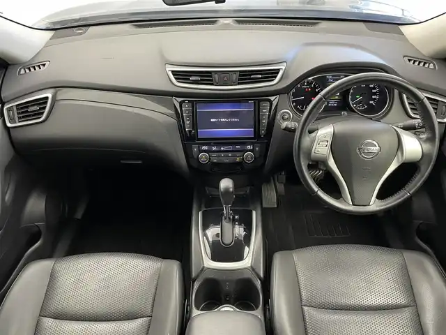 日産 エクストレイル 20X エマージェンシーブレーキ 群馬県 2014(平26)年 5.8万km ダイヤモンドブラック 禁煙車　純正８型ナビ　後席モニター　Ｂカメラ　エマブレ　ダウンヒルコントロール　ＬＥＤヘッドライト　オートライト　シートヒーター　デュアルオートエアコン　コーナーセンサー　ビルトインＥＴＣ　純正アルミ