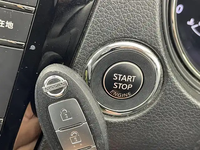 日産 エクストレイル 20X エマージェンシーブレーキ 群馬県 2014(平26)年 5.8万km ダイヤモンドブラック 禁煙車　純正８型ナビ　後席モニター　Ｂカメラ　エマブレ　ダウンヒルコントロール　ＬＥＤヘッドライト　オートライト　シートヒーター　デュアルオートエアコン　コーナーセンサー　ビルトインＥＴＣ　純正アルミ