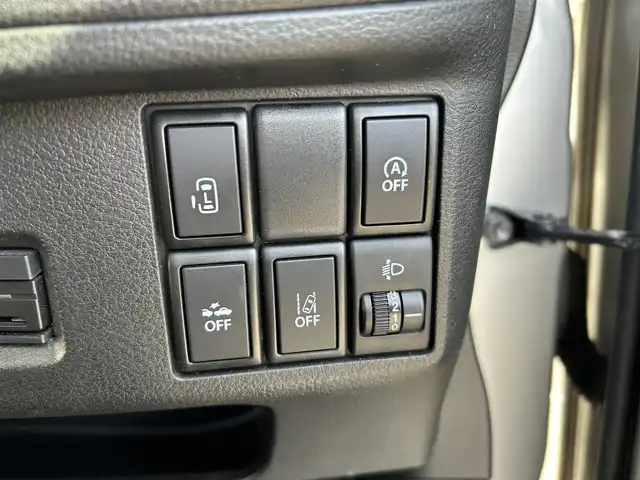 スズキ スペーシア G リミテッド 富山県 2017(平29)年 3.9万km スチールシルバーM 純正SDナビ/（AM/FM/CD/DVD/USB/ipod)/Bluetooth/フルセグTV/カメラ(全方位、バック)/衝突軽減システム/レーンキープアシスト/横滑り防止装置/盗難防止装置/片側パワースライドドア/シートヒーター　運転席/ビルトインETC/ハロゲンライト/アイドリングストップ/スマートキー×2/取扱説明書/保証書