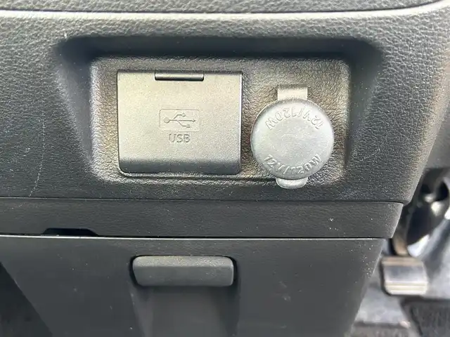 スズキ スペーシア G リミテッド 富山県 2017(平29)年 3.9万km スチールシルバーM 純正SDナビ/（AM/FM/CD/DVD/USB/ipod)/Bluetooth/フルセグTV/カメラ(全方位、バック)/衝突軽減システム/レーンキープアシスト/横滑り防止装置/盗難防止装置/片側パワースライドドア/シートヒーター　運転席/ビルトインETC/ハロゲンライト/アイドリングストップ/スマートキー×2/取扱説明書/保証書