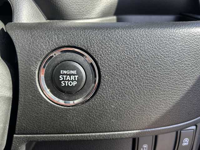 スズキ スペーシア G リミテッド 富山県 2017(平29)年 3.9万km スチールシルバーM 純正SDナビ/（AM/FM/CD/DVD/USB/ipod)/Bluetooth/フルセグTV/カメラ(全方位、バック)/衝突軽減システム/レーンキープアシスト/横滑り防止装置/盗難防止装置/片側パワースライドドア/シートヒーター　運転席/ビルトインETC/ハロゲンライト/アイドリングストップ/スマートキー×2/取扱説明書/保証書