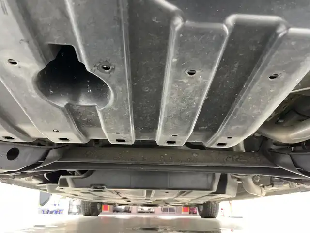 ホンダ フリード G ホンダセンシング 愛知県 2020(令2)年 4.4万km プラチナホワイトパール 禁煙車/純正7インチナビ/（CD/DVD/Bluetooth/フルセグTV/SD/AM/FM)/バックカメラ/ホンダセンシング/・衝突軽減ブレーキ/・レーダークルーズコントロール/・レーンキープアシスト/・オートマチックハイビーム/コーナーセンサー/前後ドライブレコーダー/ETC2.0/シートヒーター/両側パワースライドドア/15インチアルミホイール/純正フロアマット/スマートキー/プッシュスタート/LEDヘッドライト/