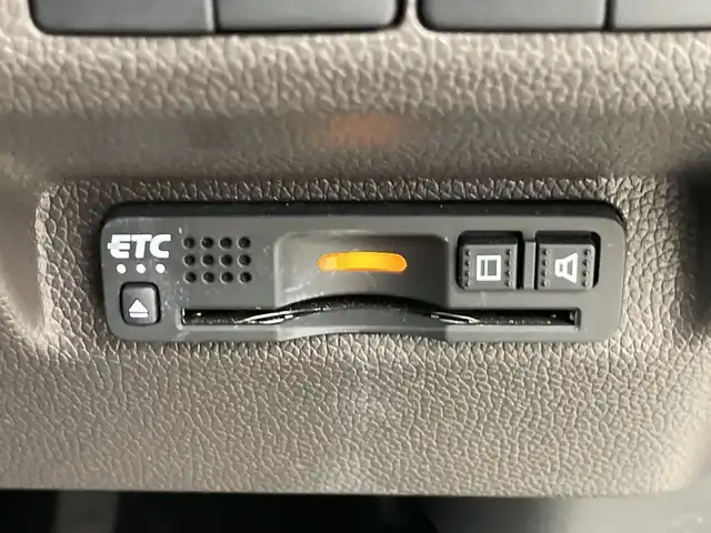 ホンダ フリード G ホンダセンシング 愛知県 2020(令2)年 4.4万km プラチナホワイトパール 禁煙車/純正7インチナビ/（CD/DVD/Bluetooth/フルセグTV/SD/AM/FM)/バックカメラ/ホンダセンシング/・衝突軽減ブレーキ/・レーダークルーズコントロール/・レーンキープアシスト/・オートマチックハイビーム/コーナーセンサー/前後ドライブレコーダー/ETC2.0/シートヒーター/両側パワースライドドア/15インチアルミホイール/純正フロアマット/スマートキー/プッシュスタート/LEDヘッドライト/