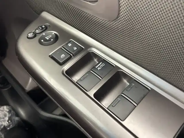 ホンダ フリード G ホンダセンシング 愛知県 2020(令2)年 4.4万km プラチナホワイトパール 禁煙車/純正7インチナビ/（CD/DVD/Bluetooth/フルセグTV/SD/AM/FM)/バックカメラ/ホンダセンシング/・衝突軽減ブレーキ/・レーダークルーズコントロール/・レーンキープアシスト/・オートマチックハイビーム/コーナーセンサー/前後ドライブレコーダー/ETC2.0/シートヒーター/両側パワースライドドア/15インチアルミホイール/純正フロアマット/スマートキー/プッシュスタート/LEDヘッドライト/