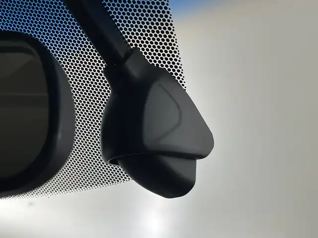ホンダ フリード G ホンダセンシング 愛知県 2020(令2)年 4.4万km プラチナホワイトパール 禁煙車/純正7インチナビ/（CD/DVD/Bluetooth/フルセグTV/SD/AM/FM)/バックカメラ/ホンダセンシング/・衝突軽減ブレーキ/・レーダークルーズコントロール/・レーンキープアシスト/・オートマチックハイビーム/コーナーセンサー/前後ドライブレコーダー/ETC2.0/シートヒーター/両側パワースライドドア/15インチアルミホイール/純正フロアマット/スマートキー/プッシュスタート/LEDヘッドライト/