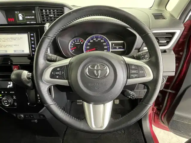 トヨタ ルーミー カスタムG－T 群馬県 2018(平30)年 4.4万km ブラックマイカ/マゼンダベリーメタリック 純正７インチナビ　全方位カメラ　衝突軽減システム　クルーズコントロール　横滑り防止　レーンアシスト　LEDライト　フォグライト　スマートキー　プッシュスタート　純正アルミホイール　禁煙車