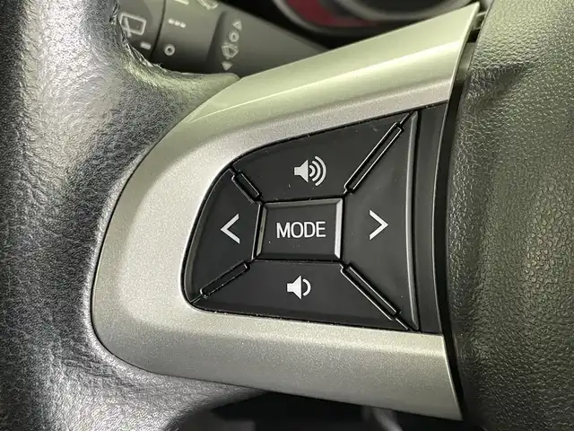 トヨタ ルーミー カスタムG－T 群馬県 2018(平30)年 4.4万km ブラックマイカ/マゼンダベリーメタリック 純正７インチナビ　全方位カメラ　衝突軽減システム　クルーズコントロール　横滑り防止　レーンアシスト　LEDライト　フォグライト　スマートキー　プッシュスタート　純正アルミホイール　禁煙車