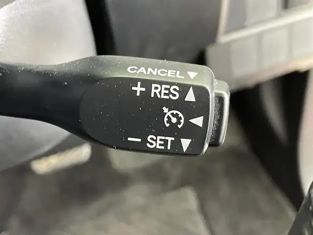 トヨタ ルーミー カスタムG－T 群馬県 2018(平30)年 4.4万km ブラックマイカ/マゼンダベリーメタリック 純正７インチナビ　全方位カメラ　衝突軽減システム　クルーズコントロール　横滑り防止　レーンアシスト　LEDライト　フォグライト　スマートキー　プッシュスタート　純正アルミホイール　禁煙車