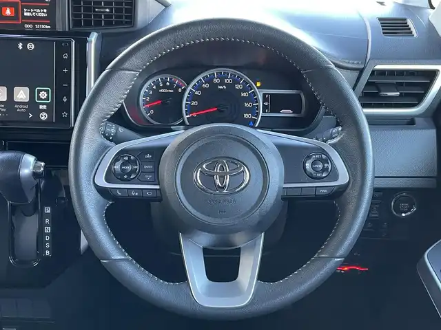 トヨタ ルーミー カスタムG 東京都 2021(令3)年 5.2万km パールホワイトⅢ 純正ディスプレイオーディオ/全方位カメラ/フルセグテレビ/Apple CarPlay/Android Auto/両側パワースライドドア/クルーズコントロール/ETC/革調シートカバー/LEDヘッドライト/オートヘッドライト/コーナーセンサー/スマートキー