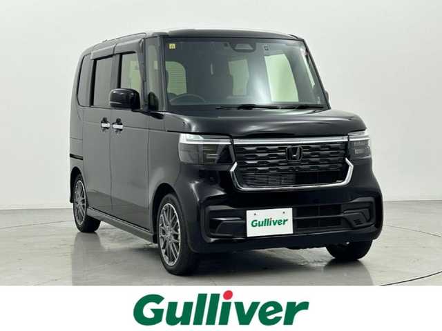 ホンダ Ｎ ＢＯＸ カスタム ターボ 熊本県 2023(令5)年 2.6万km クリスタルブラックパール 禁煙車　/純正ナビVXM-245ZFEi（ＡｐｐｌＣａｒＰｌａｙ・ＡｎｄｒｏｉｄＡｕｔｏ・ＢＴ・フルセグ・ＵＳＢ）/バックカメラ　/純正前後ドライブレコーダー　/レーダークルーズコントロール/ビルトインＥＴＣ　/両側パワースライドドア　/前後クリアランスソナー/衝突軽減ブレーキ/レーンキープアシスト/路外逸脱制御機能/踏み間違い衝突軽減システム/パーキングセンサー警報/横滑り防止/アイドリングストップ/前席シートヒーター/ハーフレザーシート/純正フロアマット/純正１５インチAW/オートライト/LEDヘッドライト/スマートキー/プッシュスタート
