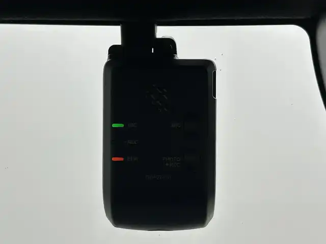 ホンダ Ｎ ＢＯＸ カスタム ターボ 熊本県 2023(令5)年 2.6万km クリスタルブラックパール 禁煙車　/純正ナビVXM-245ZFEi（ＡｐｐｌＣａｒＰｌａｙ・ＡｎｄｒｏｉｄＡｕｔｏ・ＢＴ・フルセグ・ＵＳＢ）/バックカメラ　/純正前後ドライブレコーダー　/レーダークルーズコントロール/ビルトインＥＴＣ　/両側パワースライドドア　/前後クリアランスソナー/衝突軽減ブレーキ/レーンキープアシスト/路外逸脱制御機能/踏み間違い衝突軽減システム/パーキングセンサー警報/横滑り防止/アイドリングストップ/前席シートヒーター/ハーフレザーシート/純正フロアマット/純正１５インチAW/オートライト/LEDヘッドライト/スマートキー/プッシュスタート