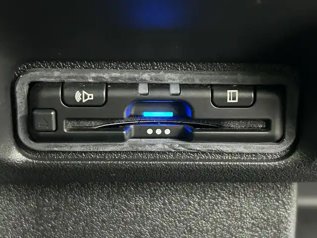 ホンダ Ｎ ＢＯＸ カスタム ターボ 熊本県 2023(令5)年 2.6万km クリスタルブラックパール 禁煙車　/純正ナビVXM-245ZFEi（ＡｐｐｌＣａｒＰｌａｙ・ＡｎｄｒｏｉｄＡｕｔｏ・ＢＴ・フルセグ・ＵＳＢ）/バックカメラ　/純正前後ドライブレコーダー　/レーダークルーズコントロール/ビルトインＥＴＣ　/両側パワースライドドア　/前後クリアランスソナー/衝突軽減ブレーキ/レーンキープアシスト/路外逸脱制御機能/踏み間違い衝突軽減システム/パーキングセンサー警報/横滑り防止/アイドリングストップ/前席シートヒーター/ハーフレザーシート/純正フロアマット/純正１５インチAW/オートライト/LEDヘッドライト/スマートキー/プッシュスタート