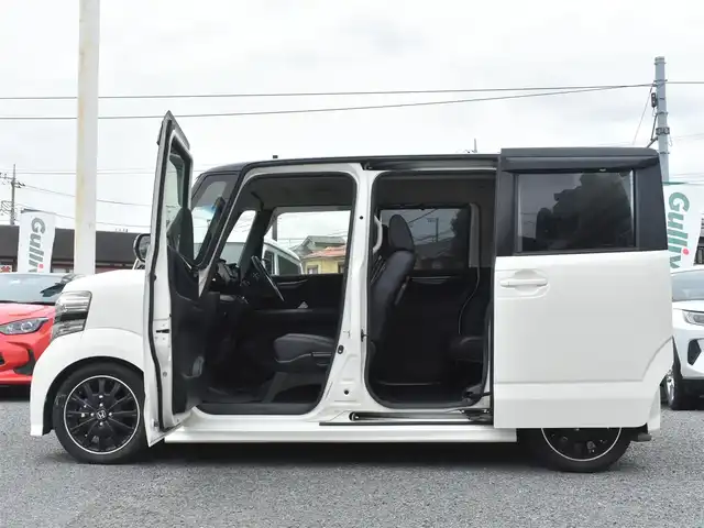 ホンダ Ｎ ＢＯＸ 2トーン カスタム G ターボLパッケージ 神奈川県 2015(平27)年 5万km プレミアムホワイトパールⅡ メモリナビAVN-Z04i/フルセグテレビ/Bluetoothオーディオ/DVD/CD/バックカメラ/両側パワースライドドア/RS-RダウンサスTi2000/4本出しマフラー/スマートキー/HIDヘッドライト/クルーズコントロール/シティブレーキシステム/アイドリングストップシステム/ETC/保証書/取扱説明書