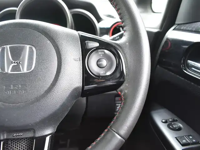 ホンダ Ｎ ＢＯＸ 2トーン カスタム G ターボLパッケージ 神奈川県 2015(平27)年 5万km プレミアムホワイトパールⅡ メモリナビAVN-Z04i/フルセグテレビ/Bluetoothオーディオ/DVD/CD/バックカメラ/両側パワースライドドア/RS-RダウンサスTi2000/4本出しマフラー/スマートキー/HIDヘッドライト/クルーズコントロール/シティブレーキシステム/アイドリングストップシステム/ETC/保証書/取扱説明書