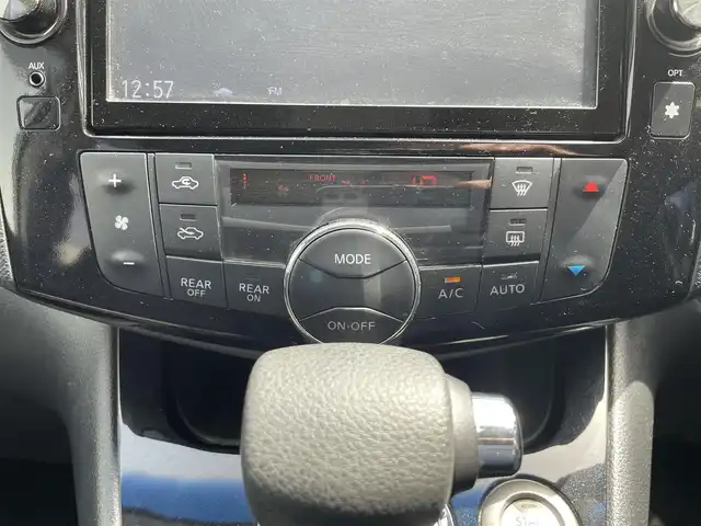 日産 セレナ ハイウェイスター Sハイブリッド 大阪府 2014(平26)年 9.2万km ブリリアントホワイトパール (株)IDOMが運営する【じしゃロン東大阪店】の自社ローン対象車両になります。こちらは現金ご利用時の価格です。/自社ローンご希望の方は別途その旨お申付け下さい。/純正9インチナビゲーション/（フルセグTV/CD/DVD/BT/SD）/アラウンドビューモニター/純正フリップダウンモニター/エマージェンシーブレーキ/ETC/前後コーナーセンサー/アイドリングストップ/左側パワースライドドア/純正16インチアルミホイール/プッシュスタート/スマートキー/スペアキー/純正フロアマット/ドアバイザー/取扱説明書＆保証書