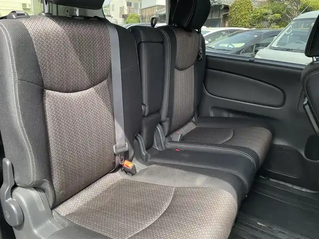 日産 セレナ ハイウェイスター Sハイブリッド 大阪府 2014(平26)年 9.2万km ブリリアントホワイトパール (株)IDOMが運営する【じしゃロン東大阪店】の自社ローン対象車両になります。こちらは現金ご利用時の価格です。/自社ローンご希望の方は別途その旨お申付け下さい。/純正9インチナビゲーション/（フルセグTV/CD/DVD/BT/SD）/アラウンドビューモニター/純正フリップダウンモニター/エマージェンシーブレーキ/ETC/前後コーナーセンサー/アイドリングストップ/左側パワースライドドア/純正16インチアルミホイール/プッシュスタート/スマートキー/スペアキー/純正フロアマット/ドアバイザー/取扱説明書＆保証書