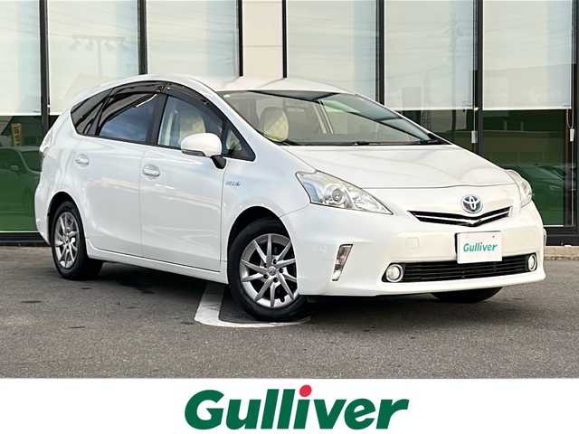 トヨタ プリウス α S チューンブラック 岐阜県 2014(平26)年 10.3万km ホワイトパールクリスタルシャイン 登録時走行距離：102867km/純正SDナビ（NSZT-W62G）/バックカメラ/フルセグテレビ・Bluetoth・CD・DVD/ビルトインETC/レーンキープアシスト/レザーシートカバー/純正フロアマット/LEDヘッドライト/オートライト/純正アルミホイール/プッシュスタート/スマートキー