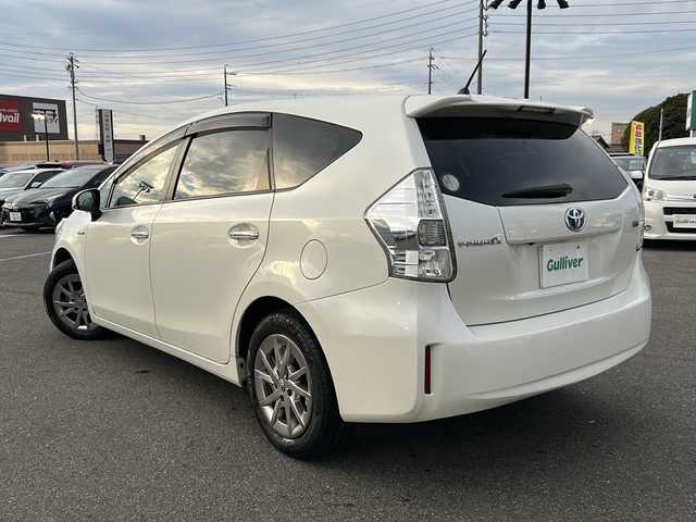 トヨタ プリウス α S チューンブラック 岐阜県 2014(平26)年 10.3万km ホワイトパールクリスタルシャイン 登録時走行距離：102867km/純正SDナビ（NSZT-W62G）/バックカメラ/フルセグテレビ・Bluetoth・CD・DVD/ビルトインETC/レーンキープアシスト/レザーシートカバー/純正フロアマット/LEDヘッドライト/オートライト/純正アルミホイール/プッシュスタート/スマートキー