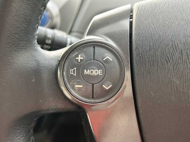 トヨタ プリウス α S チューンブラック 岐阜県 2014(平26)年 10.3万km ホワイトパールクリスタルシャイン 登録時走行距離：102867km/純正SDナビ（NSZT-W62G）/バックカメラ/フルセグテレビ・Bluetoth・CD・DVD/ビルトインETC/レーンキープアシスト/レザーシートカバー/純正フロアマット/LEDヘッドライト/オートライト/純正アルミホイール/プッシュスタート/スマートキー