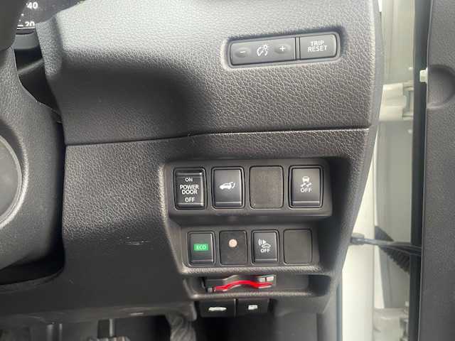 日産 エクストレイル ハイブリッド 20X 兵庫県 2017(平29)年 11.5万km ブリリアントホワイトパール