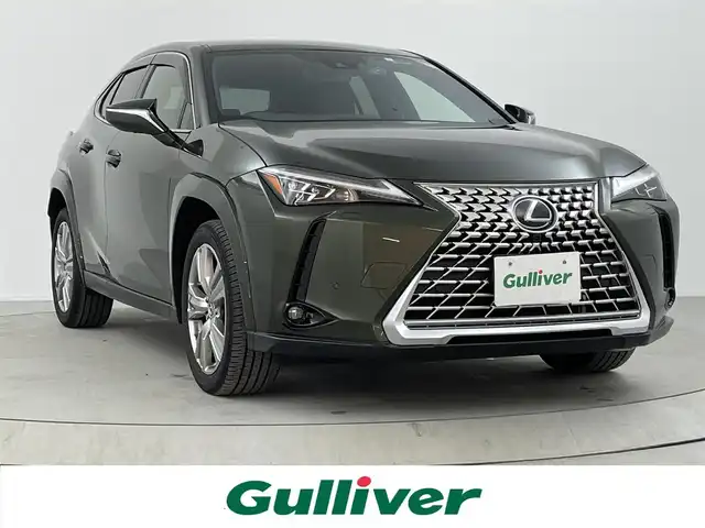 レクサス ＵＸ 250h グレイスフル エクスプローラー 熊本県 2023(令5)年 1万km テレーンカーキマイカM 純正SDナビ/・フルセグTV/BT/FM/AM/全方位カメラ/レクサスセーフティシステム/・衝突軽減ブレーキ/・レーントレーシングアシスト/・ブラインドスポットモニター/・パーキングサポートブレーキ/・クリアランスソナー/・レーダークルーズコントロール/・オートマチックハイビーム/パワーバックドア/ビルトインETC2.0/前後ドライブレコーダー/パドルシフト/ステアリングヒーター/革シート/・D/Nパワーシート/・D/Nシートヒーター/・D/Nシートクーラー/電動パーキング/オートホールド/スマートキー/スペアキー