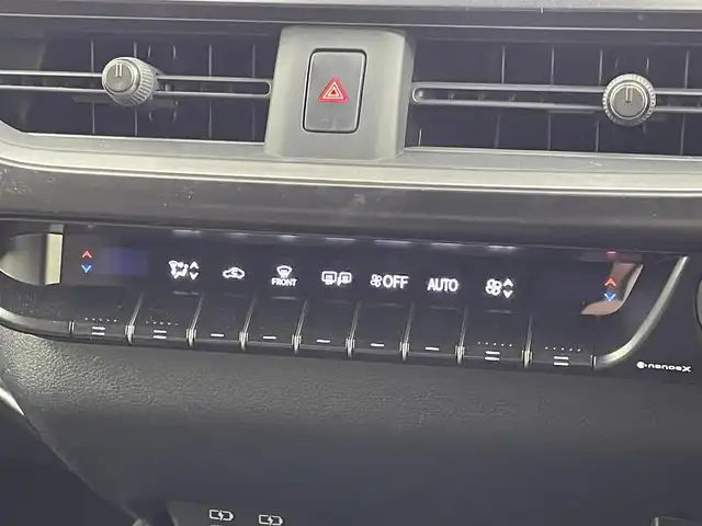 レクサス ＵＸ 250h グレイスフル エクスプローラー 熊本県 2023(令5)年 1万km テレーンカーキマイカM 純正SDナビ/・フルセグTV/BT/FM/AM/全方位カメラ/レクサスセーフティシステム/・衝突軽減ブレーキ/・レーントレーシングアシスト/・ブラインドスポットモニター/・パーキングサポートブレーキ/・クリアランスソナー/・レーダークルーズコントロール/・オートマチックハイビーム/パワーバックドア/ビルトインETC2.0/前後ドライブレコーダー/パドルシフト/ステアリングヒーター/革シート/・D/Nパワーシート/・D/Nシートヒーター/・D/Nシートクーラー/電動パーキング/オートホールド/スマートキー/スペアキー