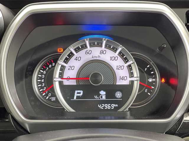 スズキ スペーシア カスタム HYBRID XS 栃木県 2018(平30)年 4.3万km ピュアホワイトP メモリナビ/(CD/DVD/フルセグTV/Bluetooth/SD)/衝突被害軽減ブレーキ/車線逸脱制御機能/後方コーナーセンサー/両側パワースライドドア/シートヒーター/禁煙車/オートライト/LEDヘッドライト/横滑り防止装置/フォグランプ/スマートキー/プッシュスタート/アイドリングストップ/ステアリングスイッチ/革巻きステアリング/電動格納ミラー/純正１５インチアルミホイール/フロアマット