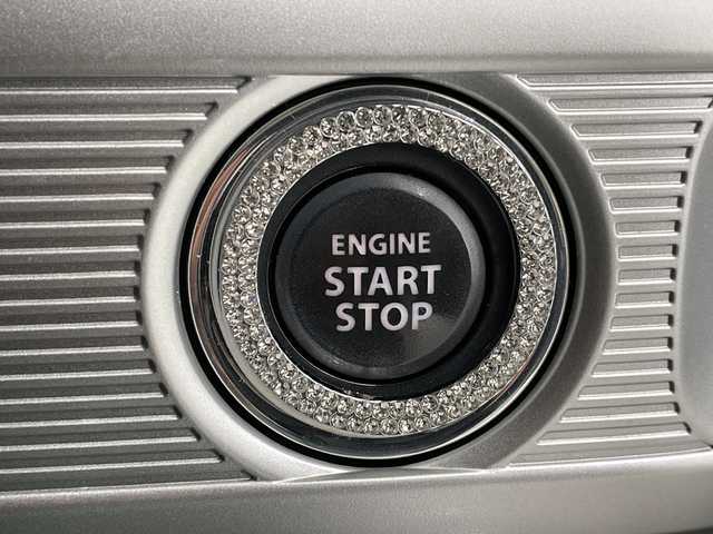 スズキ スペーシア カスタム HYBRID XS 栃木県 2018(平30)年 4.3万km ピュアホワイトP メモリナビ/(CD/DVD/フルセグTV/Bluetooth/SD)/衝突被害軽減ブレーキ/車線逸脱制御機能/後方コーナーセンサー/両側パワースライドドア/シートヒーター/禁煙車/オートライト/LEDヘッドライト/横滑り防止装置/フォグランプ/スマートキー/プッシュスタート/アイドリングストップ/ステアリングスイッチ/革巻きステアリング/電動格納ミラー/純正１５インチアルミホイール/フロアマット