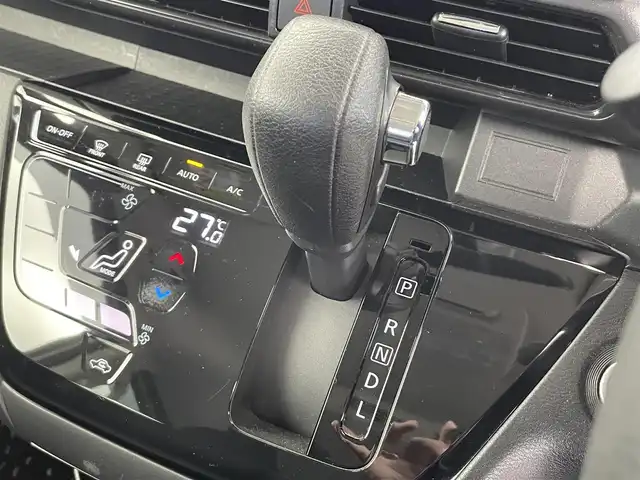 日産 ルークス HWS Gターボ アーバンクロム 富山県 2023(令5)年 4.5万km ホワイトパール 純正9型ディスプレイオーディオ（AM/FM/BT/USB）/全方位カメラ/ドライブレコーダー/ETC/片側パワースライドドア/レザーシート/衝突被害軽減システム/コーナーセンサー/横滑り防止装置/アイドリングストップ/純正アルミホイール/純正フロアマット/オートLEDライト/オートマチックハイビーム/フォグライト/革巻きステアリング/ステアリングスイッチ/スマートキー/スペアキー