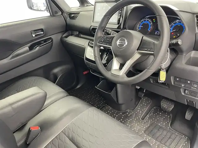 日産 ルークス HWS Gターボ アーバンクロム 富山県 2023(令5)年 4.5万km ホワイトパール 純正9型ディスプレイオーディオ（AM/FM/BT/USB）/全方位カメラ/ドライブレコーダー/ETC/片側パワースライドドア/レザーシート/衝突被害軽減システム/コーナーセンサー/横滑り防止装置/アイドリングストップ/純正アルミホイール/純正フロアマット/オートLEDライト/オートマチックハイビーム/フォグライト/革巻きステアリング/ステアリングスイッチ/スマートキー/スペアキー