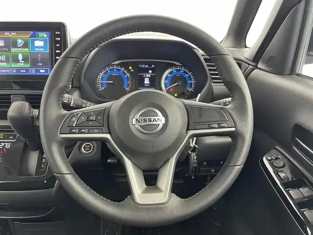 日産 ルークス HWS Gターボ アーバンクロム 富山県 2023(令5)年 4.5万km ホワイトパール 純正9型ディスプレイオーディオ（AM/FM/BT/USB）/全方位カメラ/ドライブレコーダー/ETC/片側パワースライドドア/レザーシート/衝突被害軽減システム/コーナーセンサー/横滑り防止装置/アイドリングストップ/純正アルミホイール/純正フロアマット/オートLEDライト/オートマチックハイビーム/フォグライト/革巻きステアリング/ステアリングスイッチ/スマートキー/スペアキー