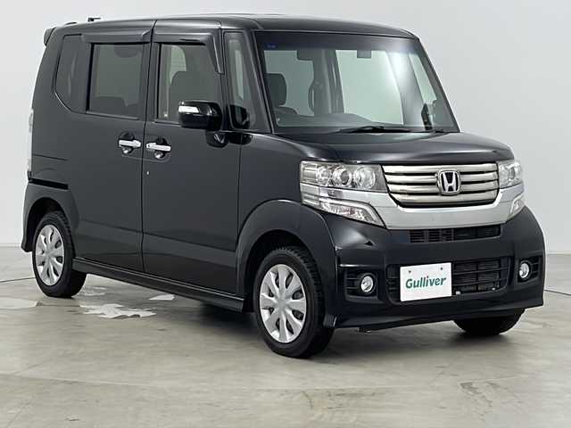 ホンダ Ｎ ＢＯＸ カスタム G 道央・札幌 2013(平25)年 5.7万km クリスタルブラックパール ・4WD/・社外ディスプレイオーディオ&CD&DVD&USB/・社外ドライブレコーダー/・社外AW付サマータイヤ積込/・オートライト/・HIDヘッドライト/・スマートキー/・スペアキー/・ECON/・横滑り防止