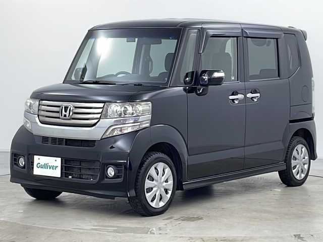 ホンダ Ｎ ＢＯＸ カスタム G 道央・札幌 2013(平25)年 5.7万km クリスタルブラックパール ・4WD/・社外ディスプレイオーディオ&CD&DVD&USB/・社外ドライブレコーダー/・社外AW付サマータイヤ積込/・オートライト/・HIDヘッドライト/・スマートキー/・スペアキー/・ECON/・横滑り防止