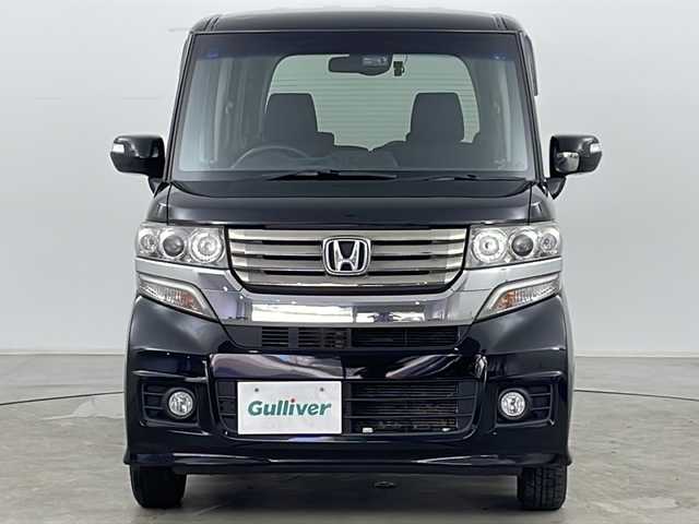 ホンダ Ｎ ＢＯＸ カスタム G 道央・札幌 2013(平25)年 5.7万km クリスタルブラックパール ・4WD/・社外ディスプレイオーディオ&CD&DVD&USB/・社外ドライブレコーダー/・社外AW付サマータイヤ積込/・オートライト/・HIDヘッドライト/・スマートキー/・スペアキー/・ECON/・横滑り防止