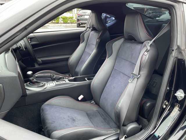 スバル ＢＲＺ S 愛知県 2012(平24)年 9.9万km クリスタルブラックシリカ (株)IDOMが運営する【じしゃロン名古屋鳴海店】の自社ローン専用車両になりますこちらは現金またはオートローンご利用時の価格です。自社ローンご希望の方は別途その旨お申付け下さい/ワンオーナー/純正SDナビ【CN-H500WD】/・Bluetooth接続/・CD/DVD再生/・Photo再生機能/・AM/FMラジオ/・ハンズフリー通話機能/・HDDMusic再生/バックカメラ/シートヒーター/ETC/スマートキー×２/プッシュスタートキー/クルーズコントロール/盗難防止装置/社外マフラー