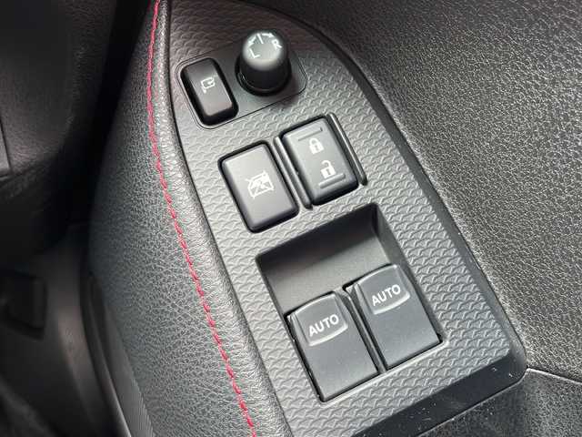スバル ＢＲＺ S 愛知県 2012(平24)年 9.9万km クリスタルブラックシリカ (株)IDOMが運営する【じしゃロン名古屋鳴海店】の自社ローン専用車両になりますこちらは現金またはオートローンご利用時の価格です。自社ローンご希望の方は別途その旨お申付け下さい/ワンオーナー/純正SDナビ【CN-H500WD】/・Bluetooth接続/・CD/DVD再生/・Photo再生機能/・AM/FMラジオ/・ハンズフリー通話機能/・HDDMusic再生/バックカメラ/シートヒーター/ETC/スマートキー×２/プッシュスタートキー/クルーズコントロール/盗難防止装置/社外マフラー