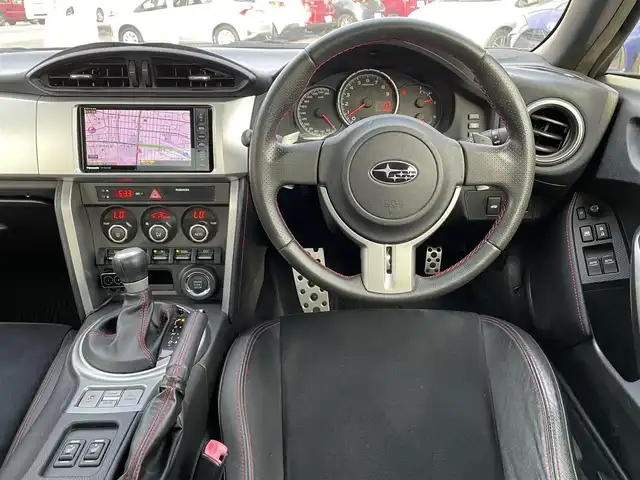 スバル ＢＲＺ S 愛知県 2012(平24)年 9.9万km クリスタルブラックシリカ (株)IDOMが運営する【じしゃロン名古屋鳴海店】の自社ローン専用車両になりますこちらは現金またはオートローンご利用時の価格です。自社ローンご希望の方は別途その旨お申付け下さい/ワンオーナー/純正SDナビ【CN-H500WD】/・Bluetooth接続/・CD/DVD再生/・Photo再生機能/・AM/FMラジオ/・ハンズフリー通話機能/・HDDMusic再生/バックカメラ/シートヒーター/ETC/スマートキー×２/プッシュスタートキー/クルーズコントロール/盗難防止装置/社外マフラー