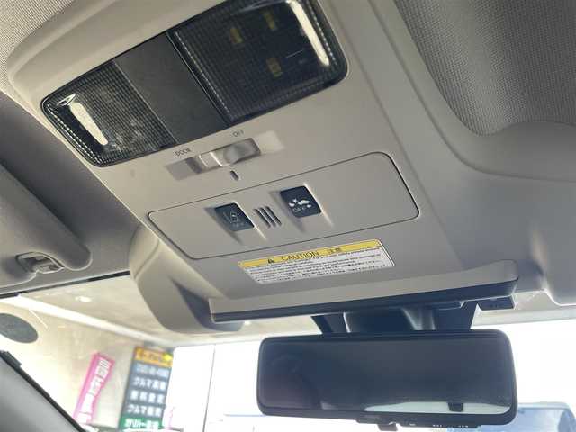 スバル レヴォーグ 2．0STIスポーツアイサイト 大阪府 2018(平30)年 9.6万km ダークグレーメタリック ・４WD/・EyeSight(ver.3)/プリクラッシュブレーキ/全車速追従機能付きクルーズコントロール/アクティブレーンキープ/誤発進抑制/誤後進抑制/ふらつき警報/車線逸脱警報/・ワンオーナー/・純正ナビ（NR-MZ250-FJ)/CD/DVD/フルセグ/SD/・バックカメラ/サイドカメラ/フロントカメラ/・ETC/・純正前後ドライブレコーダー/・レザーシート/・前席パワーシート/・前席シートヒーター/・LEDヘッドランプ/・フォグランプ/・革巻ステアリング/・パドルシフト/・ドアバイザー/・フロアマット/・USB充電ポート2口/・プッシュスタート/・スマートキー×２/・取扱説明書/・保証書