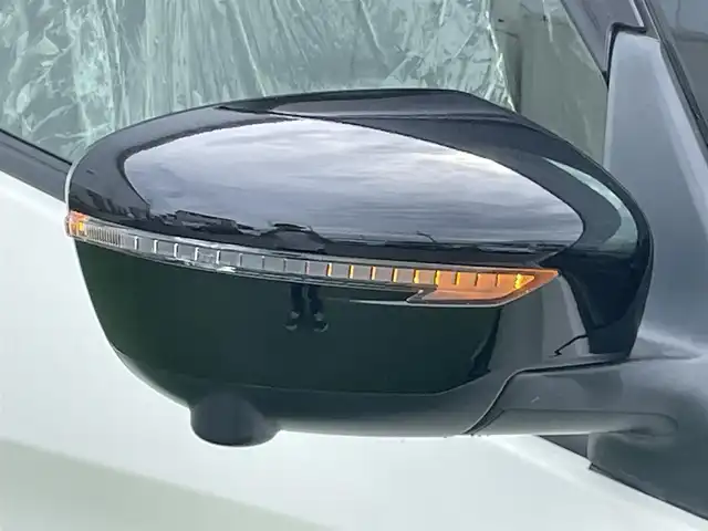 日産 セレナ ハイウェイスター プロパイロットED 香川県 2016(平28)年 5.3万km ブリリアントホワイトパール 2トーン 登録時走行距離：52658km/純正９インチナビ/純正フリップダウンモニター　/フルセグＴＶ　/ＥＴＣ　/アラウンドビューモニター　/プロパイロット　/両ハンズフリー/両側オートパワーススライド/デジタルインナーミラー　/純正ＡＷ　/ＬＥＤヘッドライト　/フォグライト/wサイドエアバック/横滑り防止