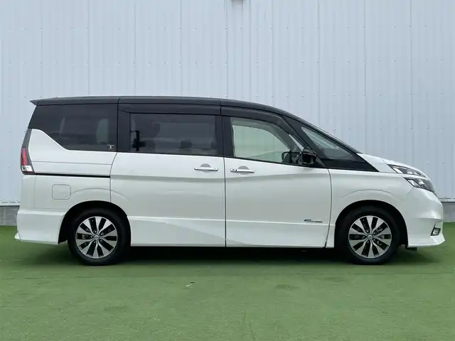 日産 セレナ ハイウェイスター プロパイロットED 香川県 2016(平28)年 5.3万km ブリリアントホワイトパール 2トーン 登録時走行距離：52658km/純正９インチナビ/純正フリップダウンモニター　/フルセグＴＶ　/ＥＴＣ　/アラウンドビューモニター　/プロパイロット　/両ハンズフリー/両側オートパワーススライド/デジタルインナーミラー　/純正ＡＷ　/ＬＥＤヘッドライト　/フォグライト/wサイドエアバック/横滑り防止