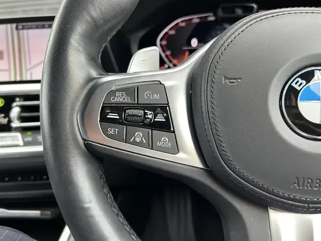 ＢＭＷ ＢＭＷ ３１８ｉ ツーリング Mスポーツ 宮崎県 2021(令3)年 5.3万km 白 純正メモリナビ/・Bluetooth /・USB/・AM FM/・ワイヤレス充電/全方位カメラ/・フロント/・サイド/・バック/ブラックレザーシート/・DN席パワーシート/・DN席シートヒーター /ライブコックピット/ブラインドスポットモニター/インテリジェントセーフティ/アダプティブクルーズコントロール/・レーンキープ/ヘッドアップディスプレイ/前後ユピテルドライブレコーダー/ミラー一体型ETC/アンビエントライト/パドルシフト/LEDヘッドライト/・オートライト/・オートハイビーム/純正19インチアルミホイール