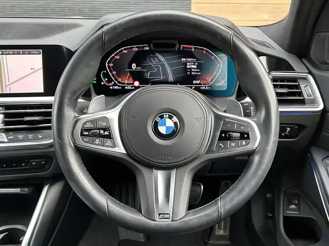 ＢＭＷ ＢＭＷ ３１８ｉ ツーリング Mスポーツ 宮崎県 2021(令3)年 5.3万km 白 純正メモリナビ/・Bluetooth /・USB/・AM FM/・ワイヤレス充電/全方位カメラ/・フロント/・サイド/・バック/ブラックレザーシート/・DN席パワーシート/・DN席シートヒーター /ライブコックピット/ブラインドスポットモニター/インテリジェントセーフティ/アダプティブクルーズコントロール/・レーンキープ/ヘッドアップディスプレイ/前後ユピテルドライブレコーダー/ミラー一体型ETC/アンビエントライト/パドルシフト/LEDヘッドライト/・オートライト/・オートハイビーム/純正19インチアルミホイール