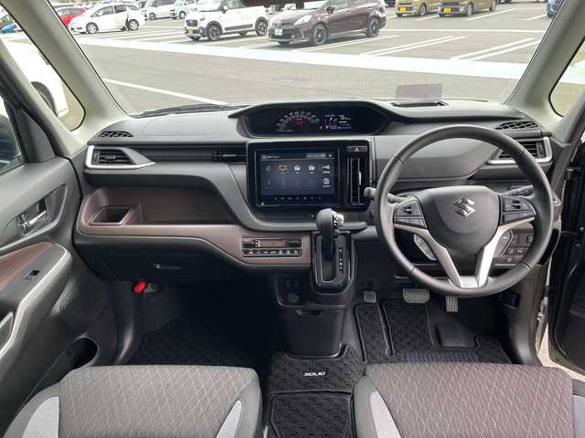 スズキ ソリオ バンディット HV MV 愛知県 2024(令6)年 2.3万km グレーⅡ スズキセーフティサポート/純正9型ディスプレイオーディオナビ/全方位カメラ/両側パワースライドドア/レーダークルーズコントロール/シートヒーター/ヘッドアップディスプレイ/純正アルミホイール/LEDヘッドライト/レーンキープアシスト/オートマチックハイビーム/衝突軽減システム/フルセグ/CD DVD/Bluetooth/ステアリングスイッチ/スマートキー/プッシュスタート