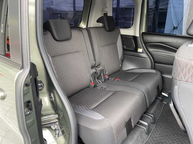 スズキ ソリオ バンディット HV MV 愛知県 2024(令6)年 2.3万km グレーⅡ スズキセーフティサポート/純正9型ディスプレイオーディオナビ/全方位カメラ/両側パワースライドドア/レーダークルーズコントロール/シートヒーター/ヘッドアップディスプレイ/純正アルミホイール/LEDヘッドライト/レーンキープアシスト/オートマチックハイビーム/衝突軽減システム/フルセグ/CD DVD/Bluetooth/ステアリングスイッチ/スマートキー/プッシュスタート