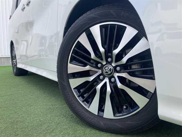 トヨタ アルファード S Cパッケージ 鳥取県 2020(令2)年 5.3万km ホワイトパールクリスタルシャイン 登録時走行距離：52383km/メーカー純正ディスプレイオーディオ/　CD DVD BT フルセグTV/バックカメラ/Wサンルーフ/両側パワースライドドア/パワーバックドア/12.1型純正フリップダウンモニター/デジタルインナーミラー/ビルトインETC/前後ドライブレコーダー/置くだけ充電/プリクラッシュセーフティシステム/レーントレーシングアシスト/レーダークルーズコントロール/ブラインドスポットモニター/パーキングサポートブレーキ/リアクロストラフィックアラート/ロードサインアシスト/木目革巻きコンビステアリング/ステアリングスイッチ/ステアリングヒーター/LEDヘッドライト/オートライト/フォグランプ/オートハイビーム/MTモード付AT/オートホールド機能付き電子パーキングブレーキ/横滑り防止装置/ブラックレザーシート/運転席助手席パワーシート/運転席シートメモリ/運転席助手席シートヒーター/運転席助手席エアシート/2列目シートオットマン/プッシュスタート/スマートキー/スペアキー/スペアタイヤ/新車時保証書/ワンオーナー